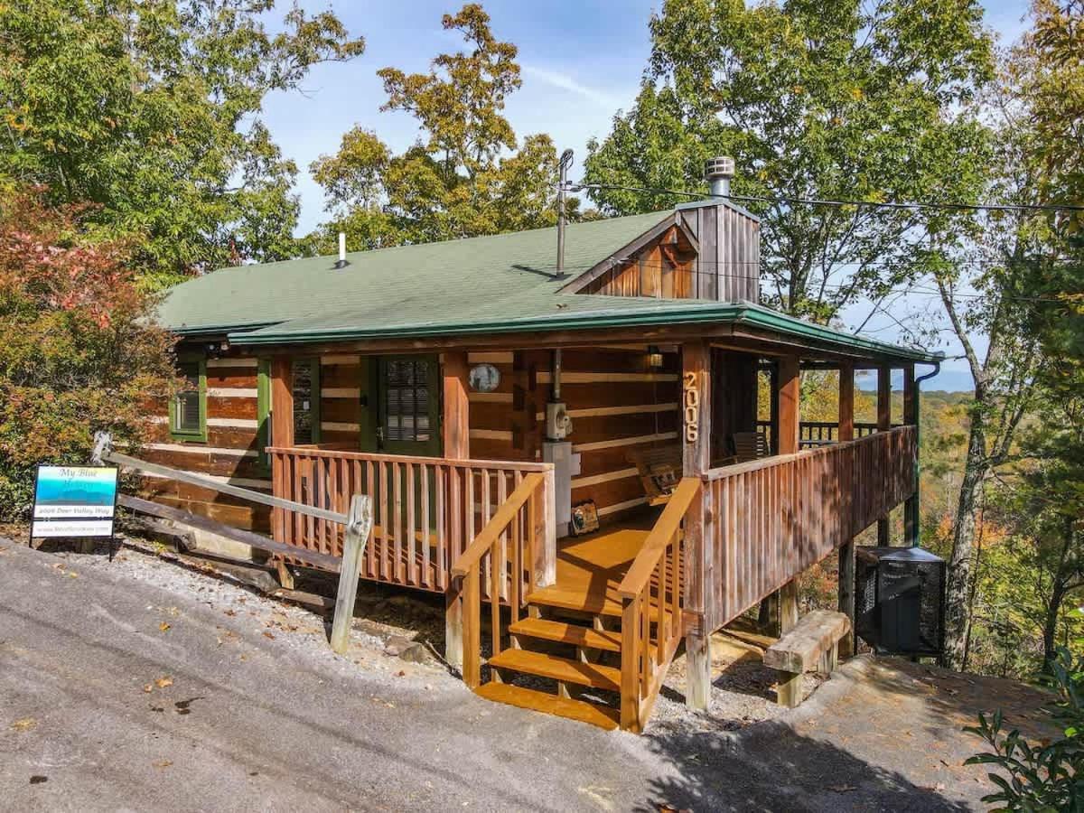 View! Cozy, Private, Fireplace, Hot Tub Log Cabin, Honeymoon! Sevierville Εξωτερικό φωτογραφία